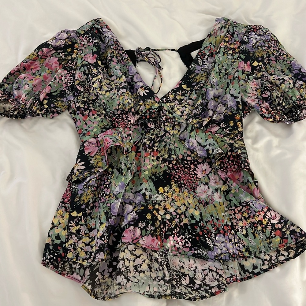 Gorgeous open back floral blouse